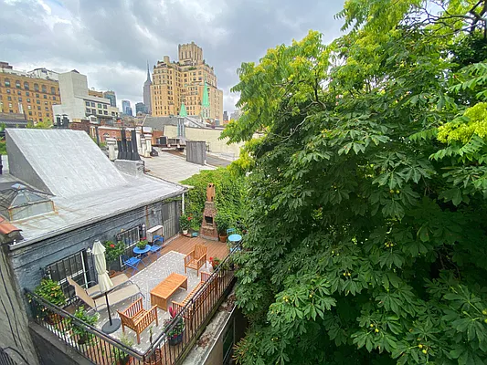 Rented by Buchbinder & Warren | media 38