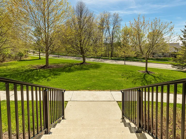 788 Eagle Dr — Photo 35