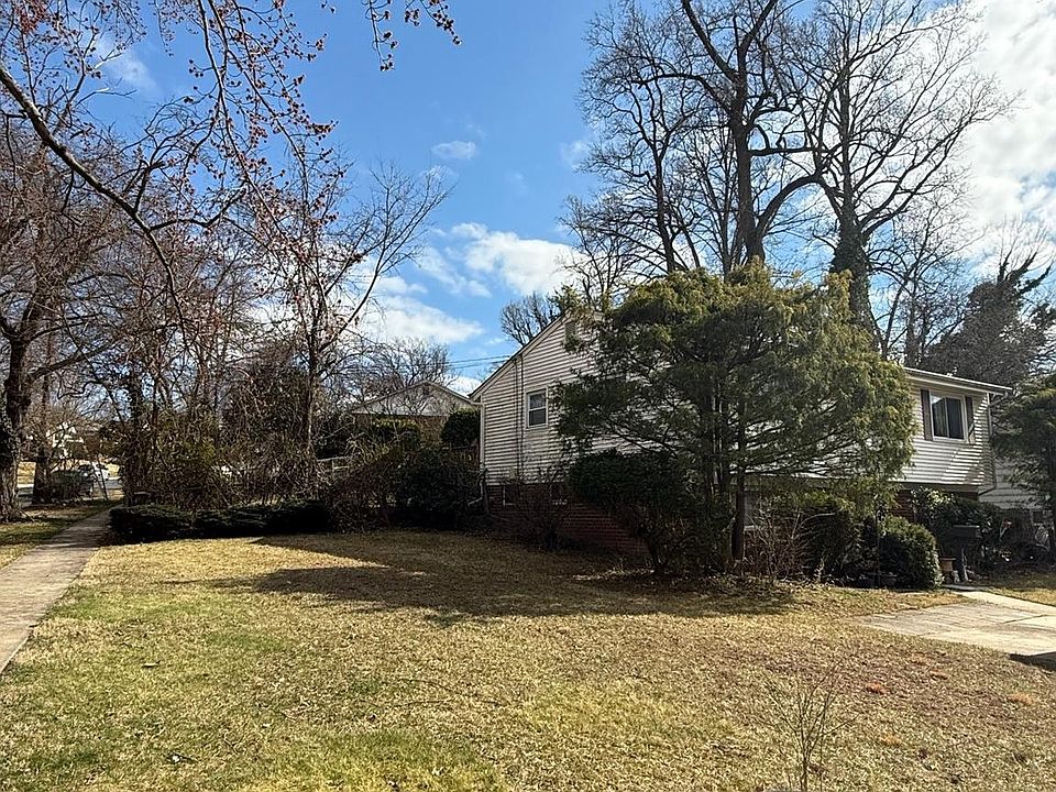 2nd image of 12841 Littleton St