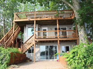 6768 Kitson Dr NE, Rockford, MI 49341