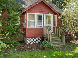 22 Franklin St, Lenox, MA 01240