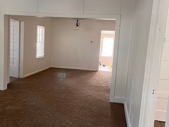 4th image of 1225 Braddock Ave