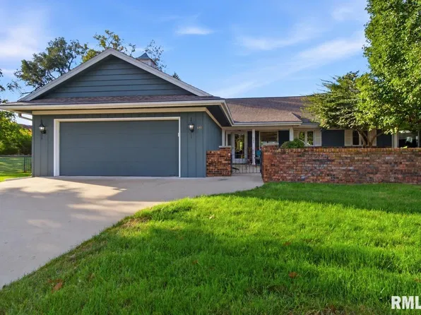 440 W Woodridge Ln, Peoria, IL 61614
