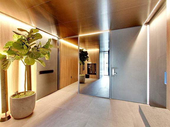 4th image of 1458 Broadway St #1