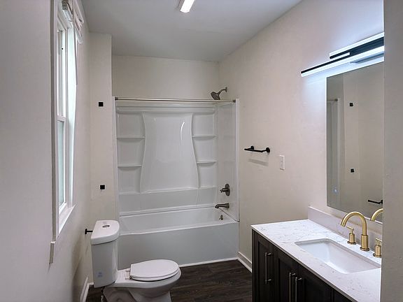 4th image of 1407 Holman Ave #1