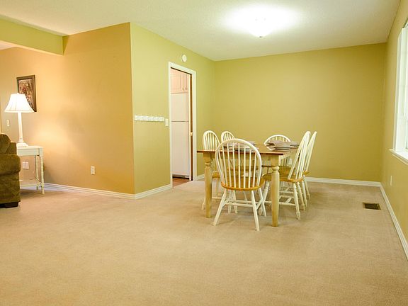 4th image of 203 Arrow Dr