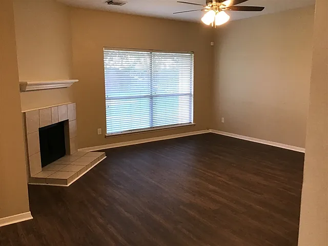 1703 Oak Valley Dr — Photo 6