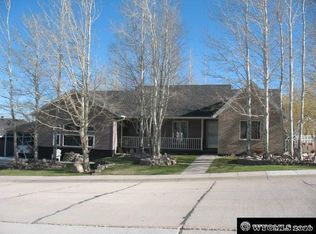 1908 Berry Dr, Kemmerer, WY 83101
