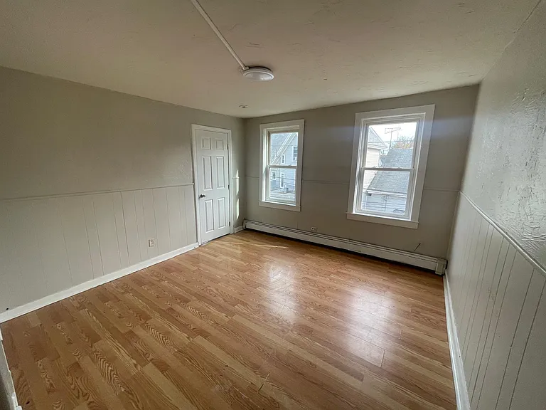 5 Forest Ave #7 — Photo 9