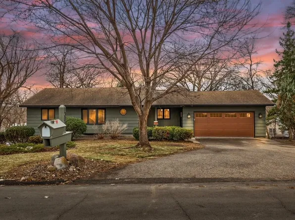 13001 Maywood Ln, Minnetonka, MN 55343