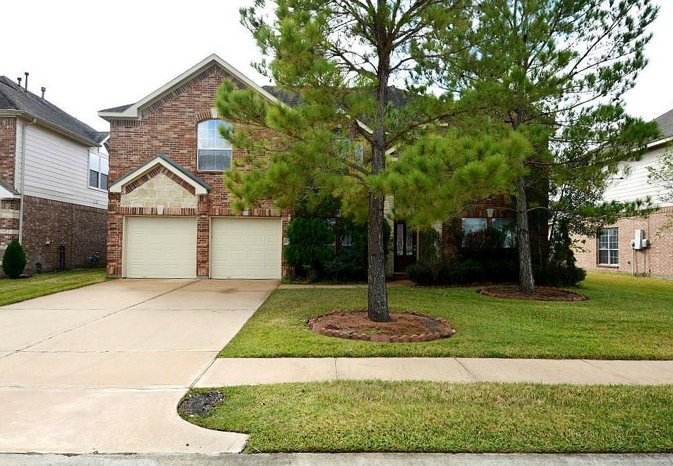 1st image of 23515 Starbridge Lake Ln