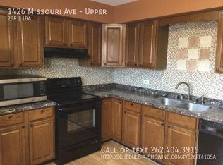 1426 Missouri Ave, South Milwaukee, WI 53172
