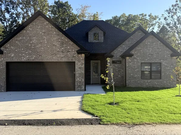 16 Hurlford Ln #1, Bella Vista, AR 72715