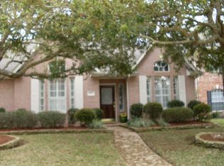 4427 Tree Line Dr, Pasadena, TX 77505