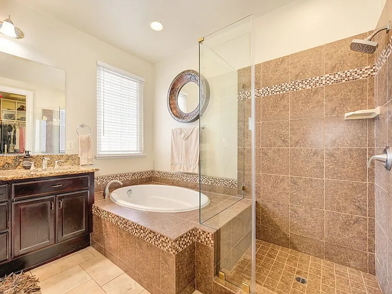 1676 Stronsay Ct — Photo 46