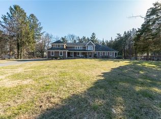 35 Chestnut Stump Rd, Northport, NY 11768