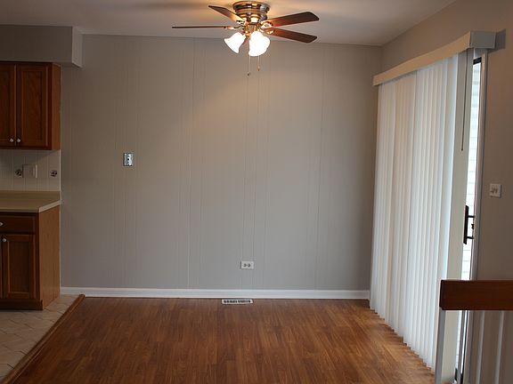 3rd image of 1352 Kingsbury Dr Unit 1