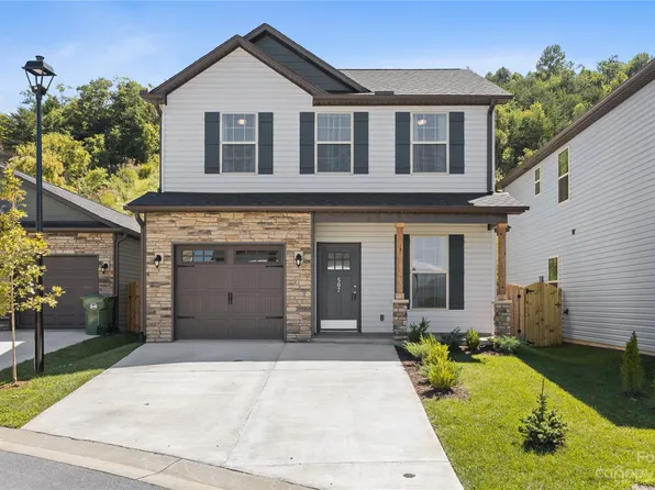 507 Cardwell Ln, Fletcher, NC 28732