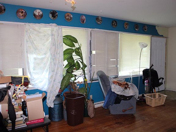 4th image of 5321 W Wilkins St