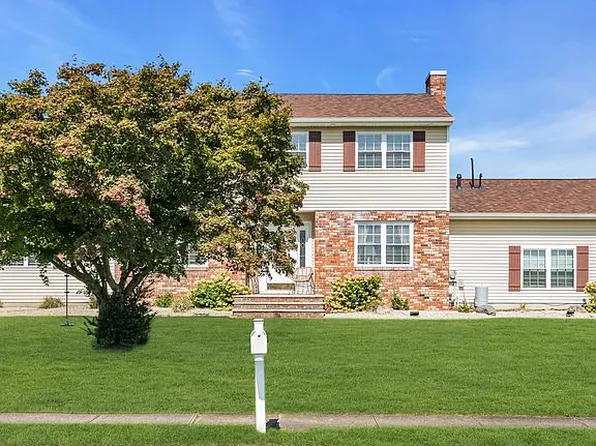 336 Twin Oaks Dr, Toms River, NJ 08753