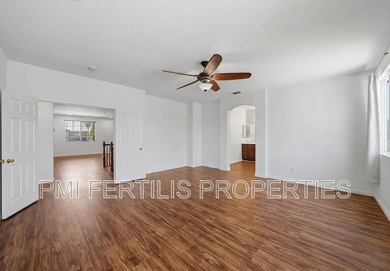 7167 Elsa Ct — Photo 34