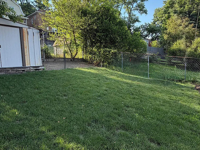 2424 Starkamp St — Photo 20
