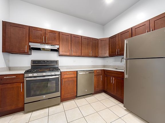 3rd image of 45-02 Ditmars Blvd #532
