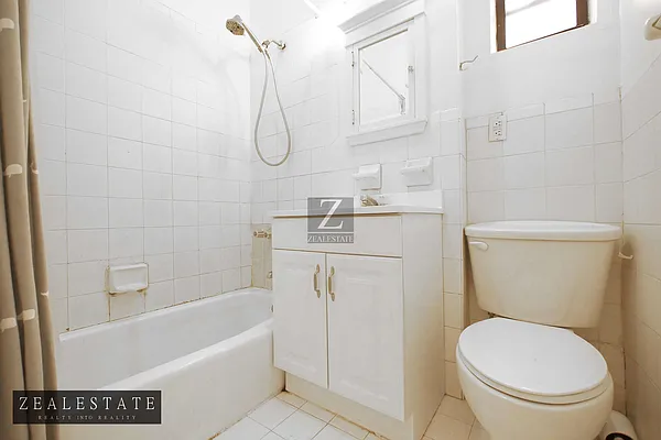 Rented by ZealEstate Group Inc | media 6