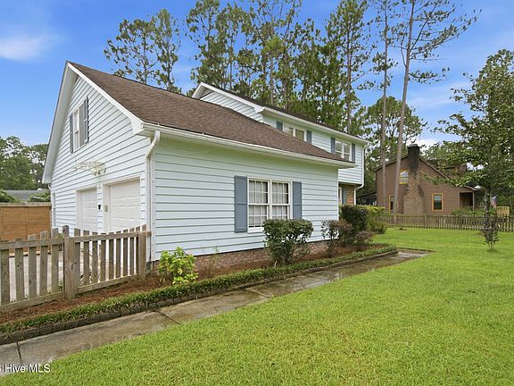 3rd image of 10017 N Olde Towne Wynd SE