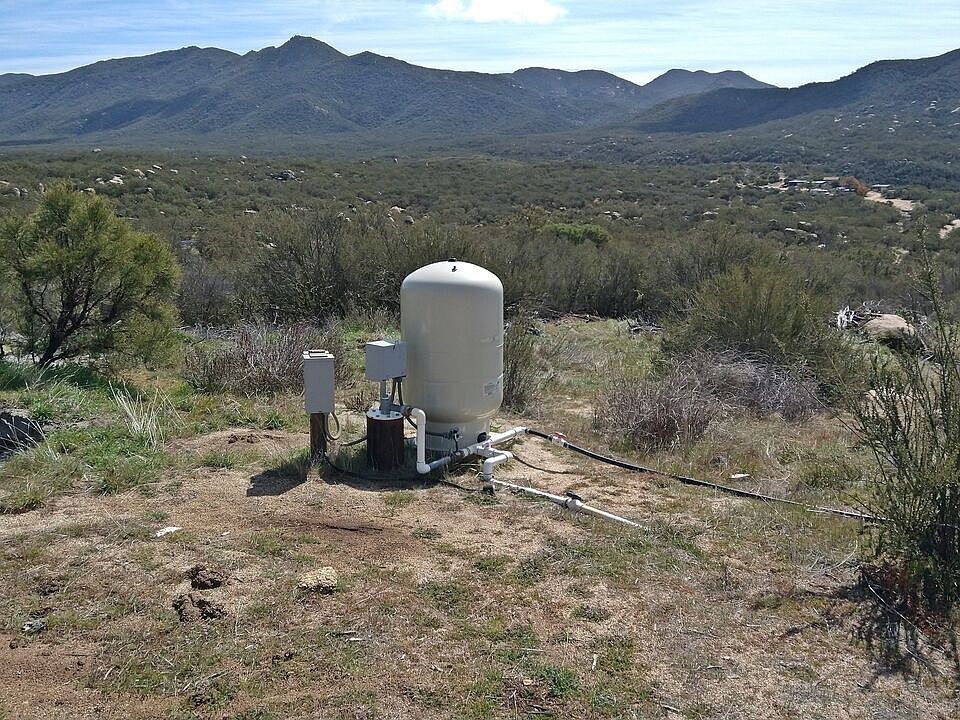 2nd image of 52101 Tule Peak Rd