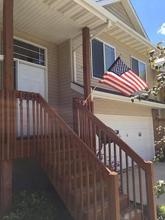 1st image of 1894 Goose Lake Cir