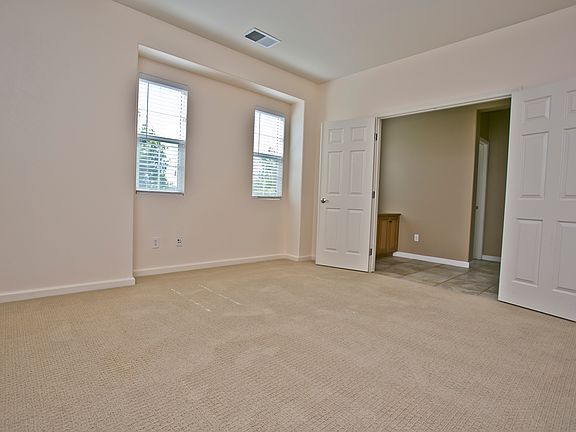 5th image of 641 W Esplanade Dr