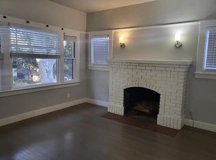 2400 F St APT A, Sacramento, CA