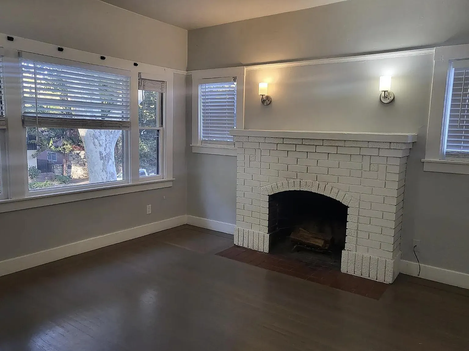 2400 F St APT A photo 1