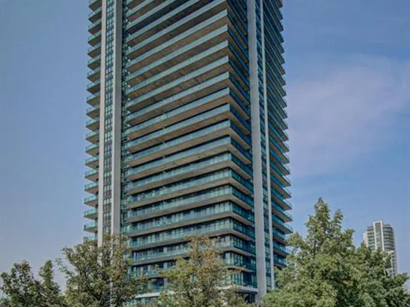 100 John St #1503, Brampton, ON L6W 0A8
