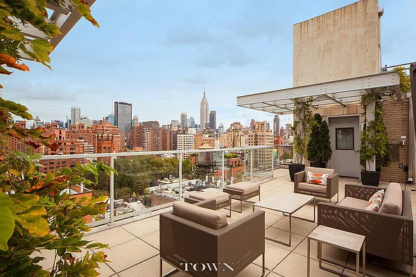 Sold by Town Residential | media 20