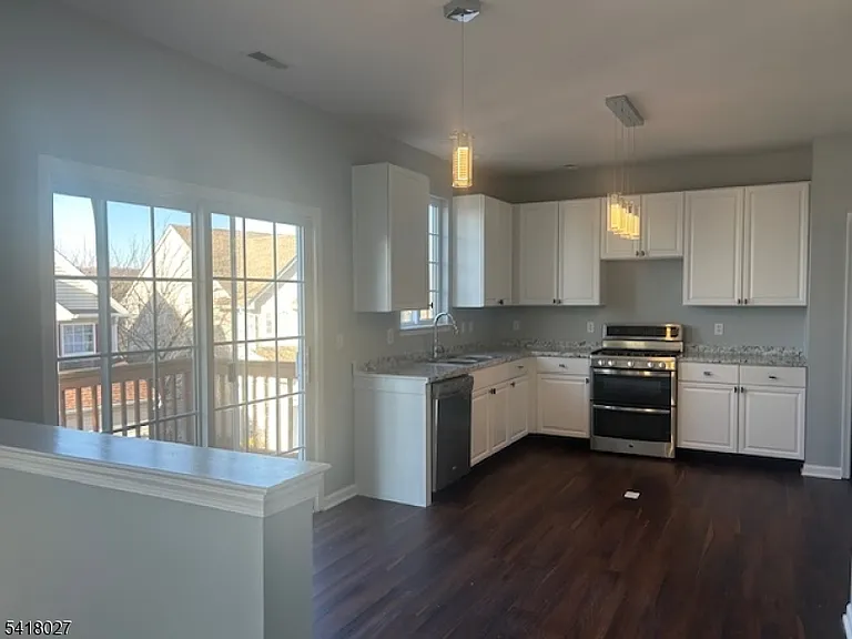 227 Winding Hill Dr — Photo 6