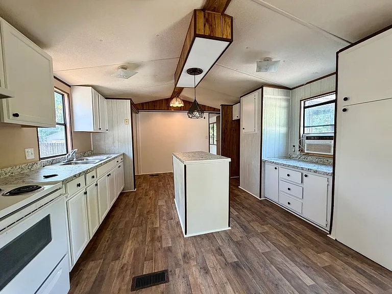 5138 Rollinglen Loop W — Photo 4