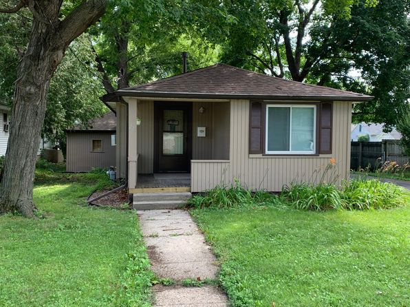 221 Grand Ave