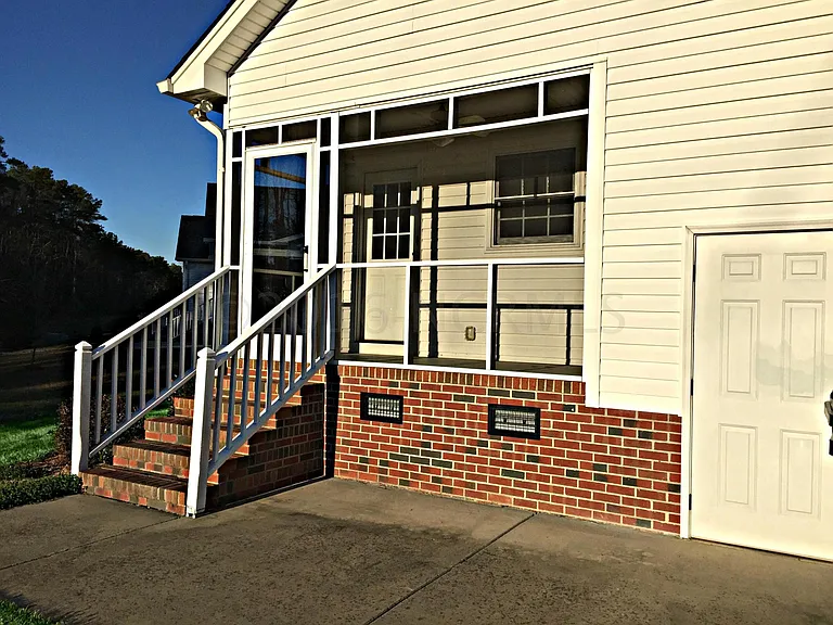 638 Amberdale West Cir — Photo 4