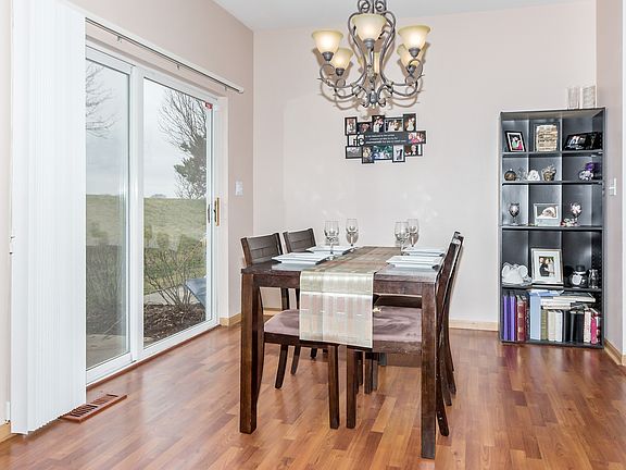 5th image of 3035 Creekside Dr