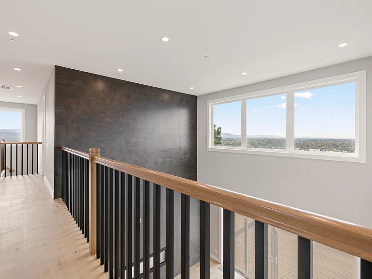 2661 Carol Dr — Photo 22
