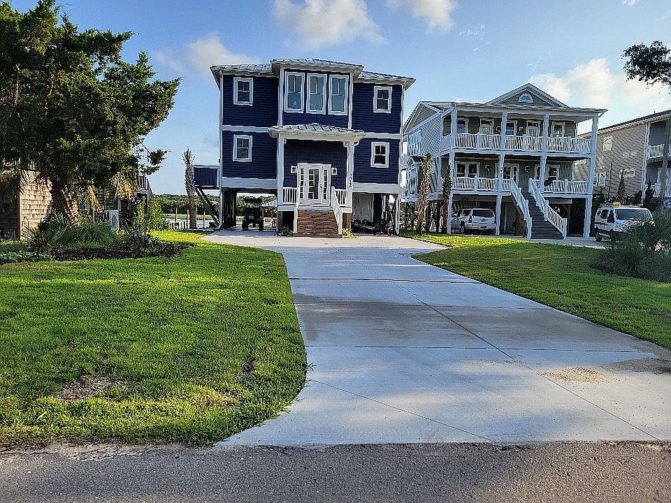 1st image of 3912 W Dolphin Dr