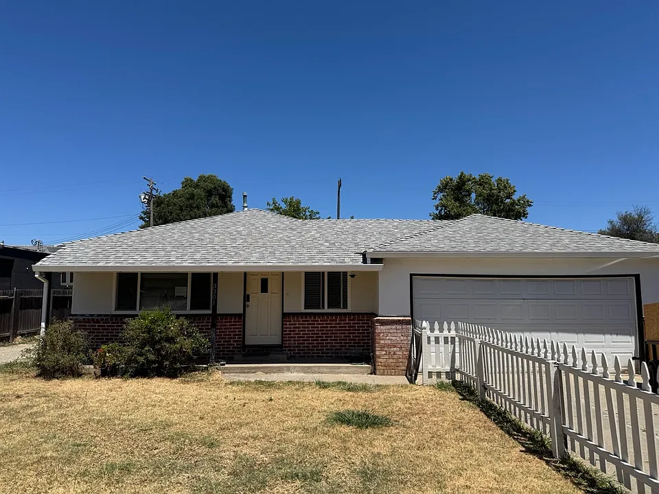 3301 27th Ave