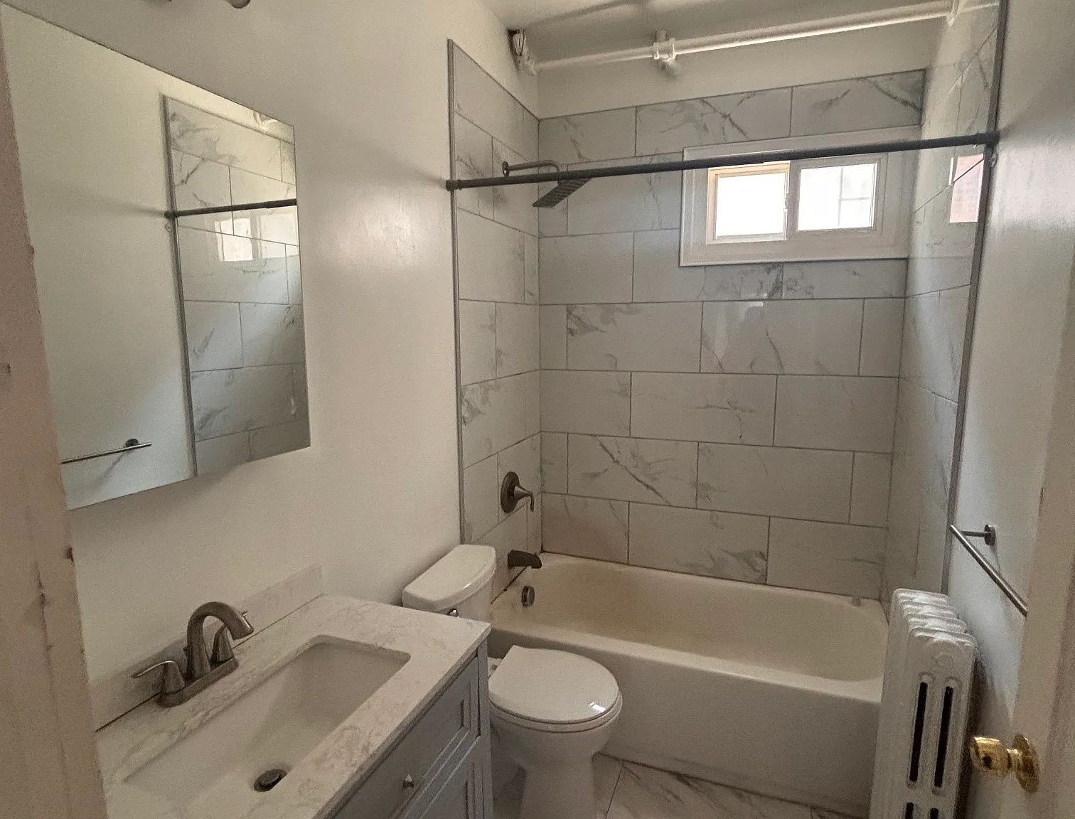 1 bed, 900 sqft, $1,000 — Photo 3