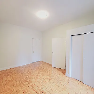 Rented by New York Residence | media 23