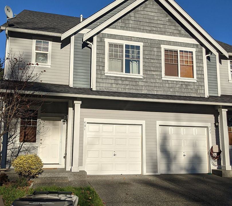 1st image of 431 NE Miramar Cir
