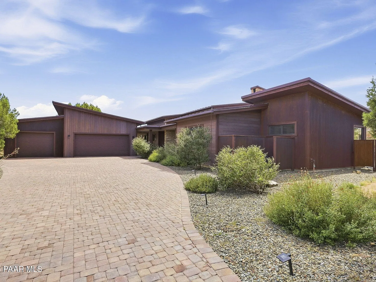 3 bed, 3.5 bath, 2773 sqft, $4,800 — Photo 1