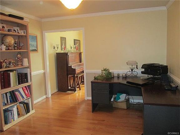 3rd image of 4516 Berkshire Ln