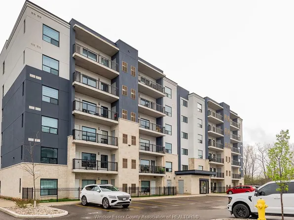 3370 Stella Cres #326, Windsor, ON N8T 3R8
